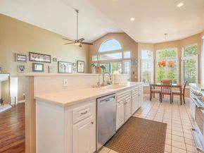 1052 Calle De Lepanto, Escondido CA 92025