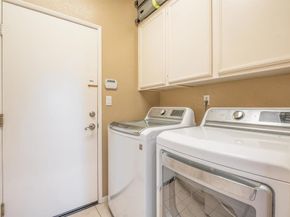 1052 Calle De Lepanto, Escondido CA 92025