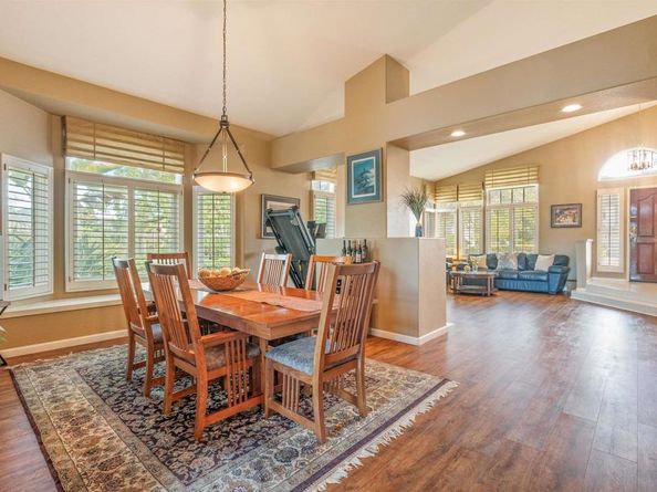 1052 Calle De Lepanto, Escondido CA 92025