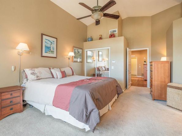 1052 Calle De Lepanto, Escondido CA 92025