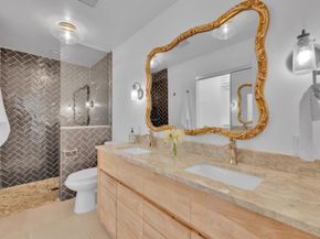 6050 Henderson 9, La Mesa CA 91942