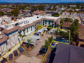 & 3162 Carlsbad Boulevard, Carlsbad CA 92008