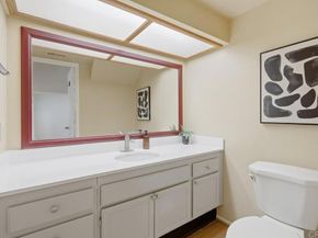 1832 Cottonwood Avenue, Carlsbad CA 92011