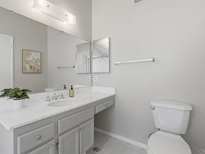 1832 Cottonwood Avenue, Carlsbad CA 92011