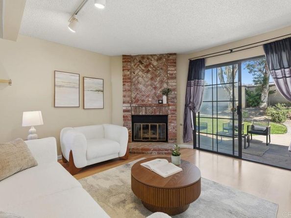 1832 Cottonwood Avenue, Carlsbad CA 92011