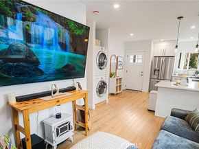 237 W 6th Street, Long Beach CA 90802