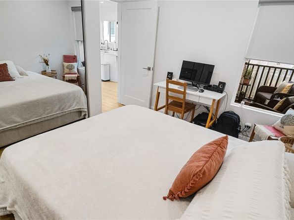 237 W 6th Street, Long Beach CA 90802