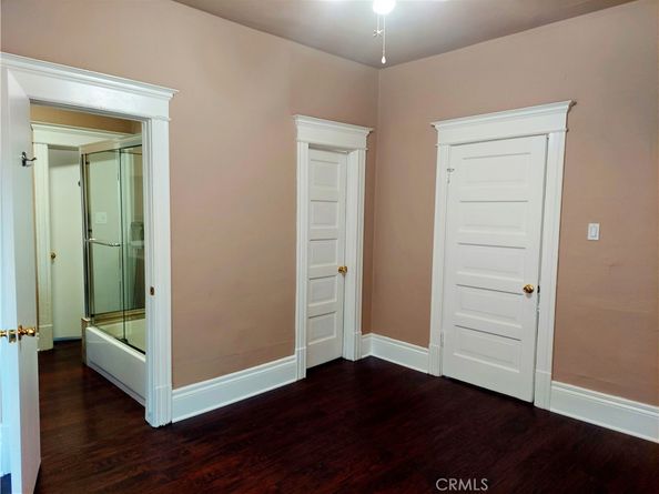 530 S Broadway, Santa Ana CA 92701