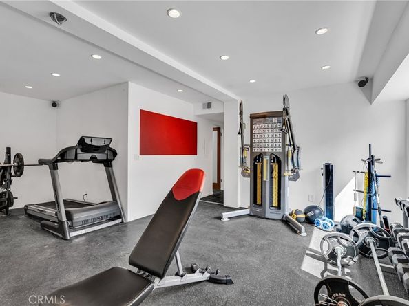 15 69th Place, Long Beach CA 90803