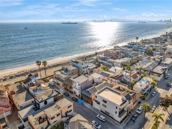 15 69th Place, Long Beach CA 90803