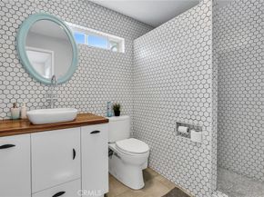 15 69th Place, Long Beach CA 90803