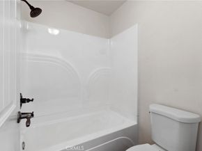 81 Rockwood 42, Irvine CA 92614