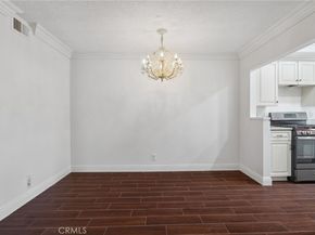 81 Rockwood 42, Irvine CA 92614