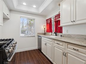 81 Rockwood 42, Irvine CA 92614