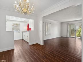81 Rockwood 42, Irvine CA 92614