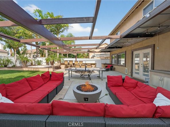 10 Calais, Irvine CA 92602