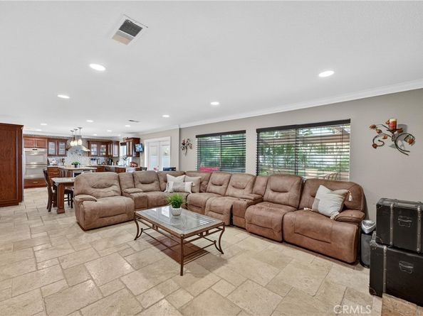 10 Calais, Irvine CA 92602