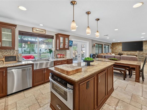 10 Calais, Irvine CA 92602