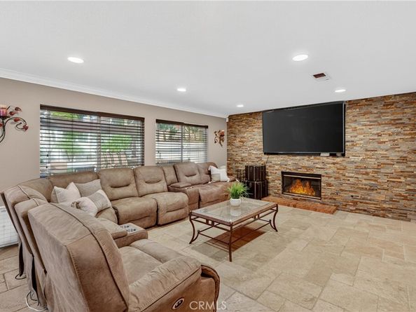 10 Calais, Irvine CA 92602