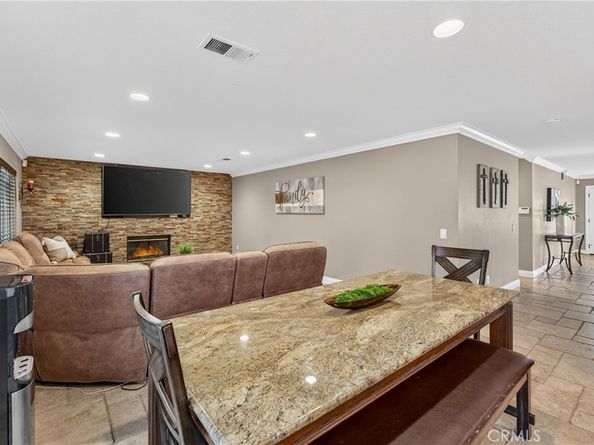 10 Calais, Irvine CA 92602