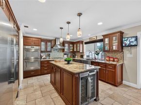 10 Calais, Irvine CA 92602