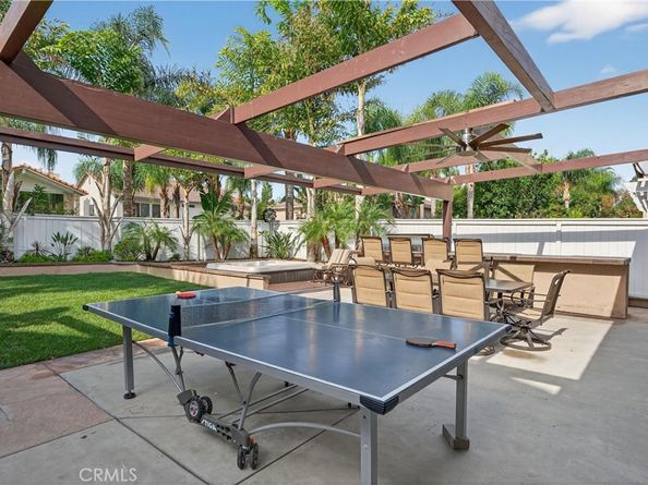 10 Calais, Irvine CA 92602