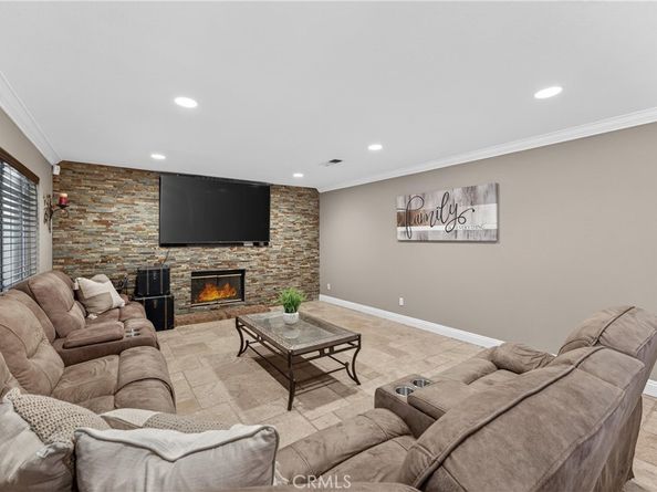 10 Calais, Irvine CA 92602