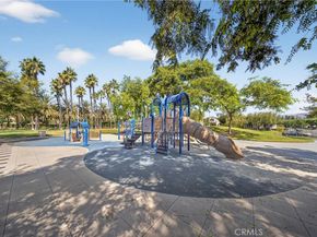 10 Calais, Irvine CA 92602