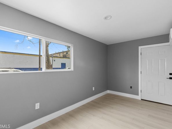 943 N Washington Place 4, Long Beach CA 90813