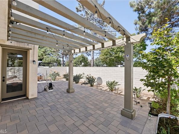 1030 Palmetto Way, Costa Mesa CA 92626