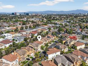 1030 Palmetto Way, Costa Mesa CA 92626