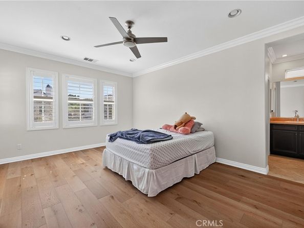 1030 Palmetto Way, Costa Mesa CA 92626