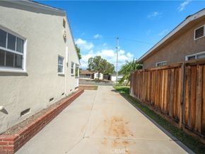 5430 Scrivener Street, Long Beach CA 90808