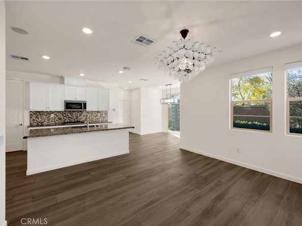 2323 Apple, Upland CA 91786