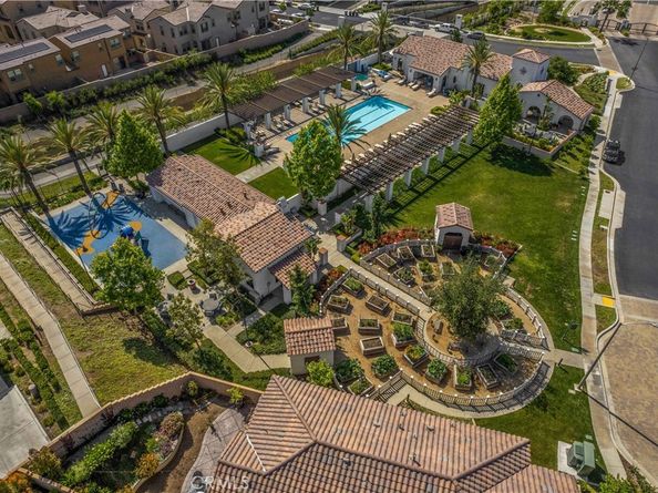 2323 Apple, Upland CA 91786