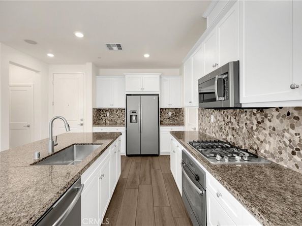 2323 Apple, Upland CA 91786