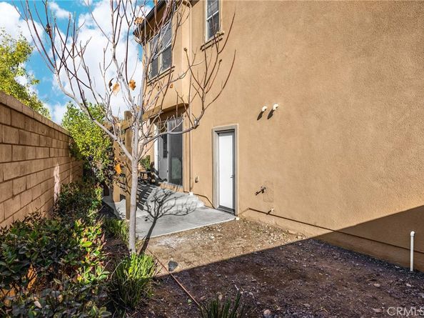 2323 Apple, Upland CA 91786