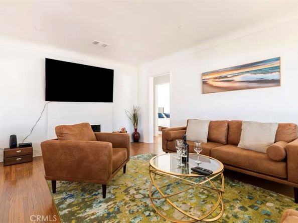 6148 W 85th Place, Los Angeles CA 90045