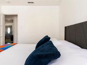 6148 W 85th Place, Los Angeles CA 90045