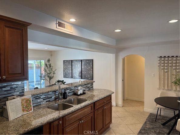 2437 Fordham, Costa Mesa CA 92626