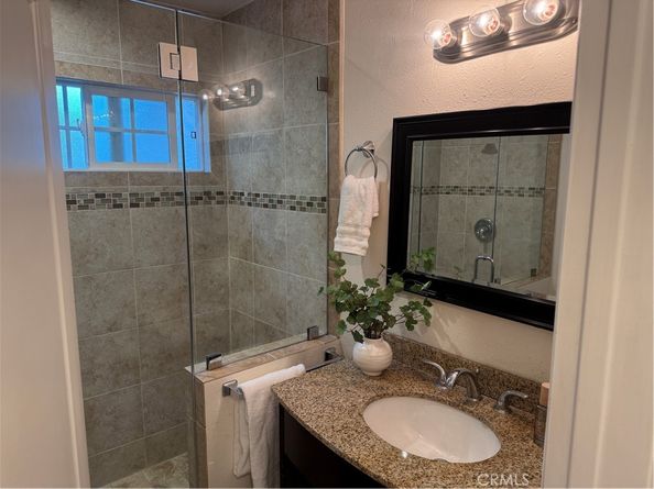 2437 Fordham, Costa Mesa CA 92626