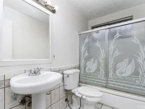 11635 Walcroft St, Lakewood CA 90715