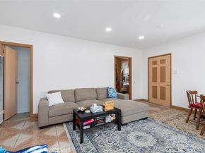 11635 Walcroft St, Lakewood CA 90715