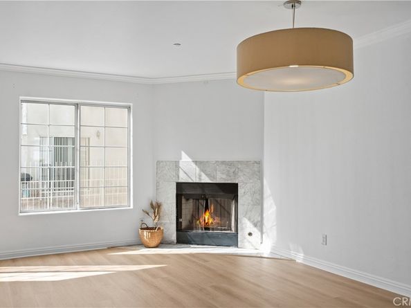 15920 Sherman Way 8, Van Nuys CA 91406