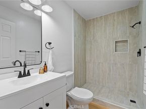 15920 Sherman Way 8, Van Nuys CA 91406