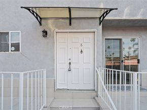 15920 Sherman Way 8, Van Nuys CA 91406