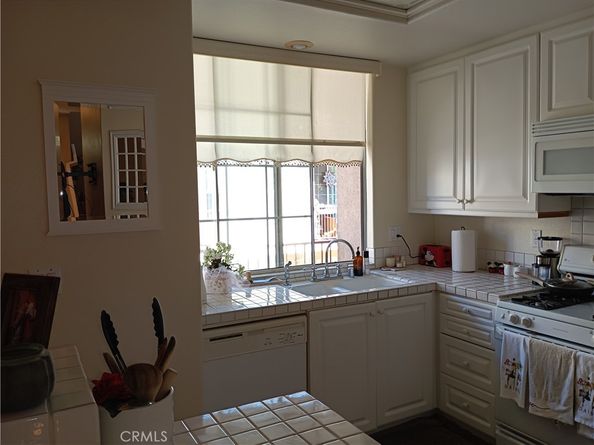 335 W Summerfield, Anaheim CA 92802