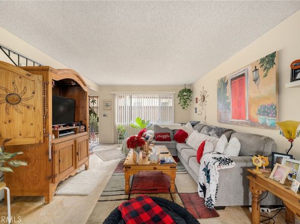 1070 Freeman Avenue, Long Beach CA 90804