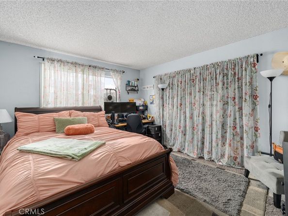 1070 Freeman Avenue, Long Beach CA 90804