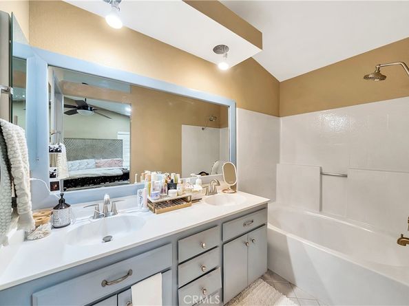 31 Santa Agatha, Rancho Santa Margarita CA 92688